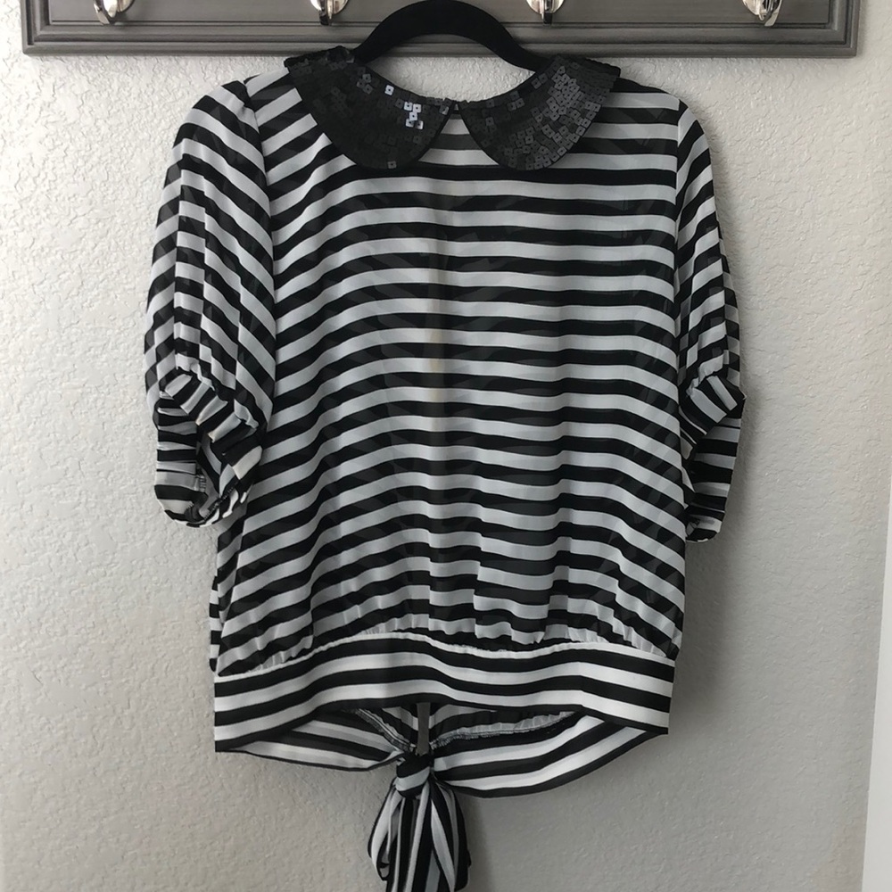 EUC L Bisou Bisou Collared Blouse